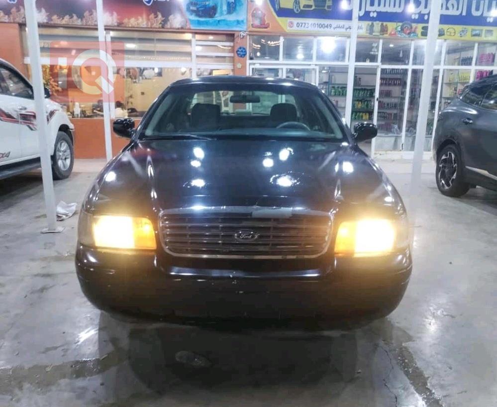 Ford Crown Victoria